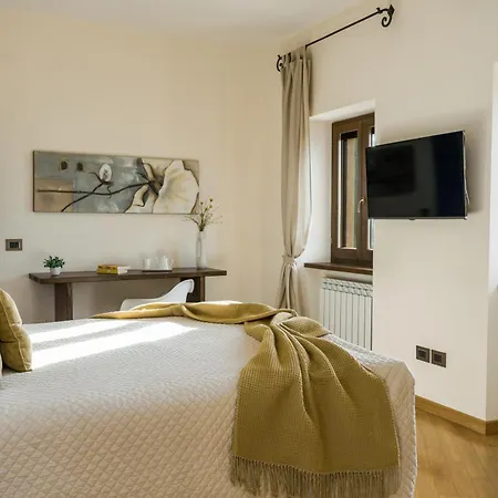 Scappo In Umbria, L'incanto